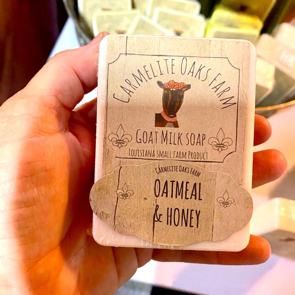 🆕 🐐 Carmelite Oaks Farm Handmade Goat Milk Soap-Oatmeal and Honey